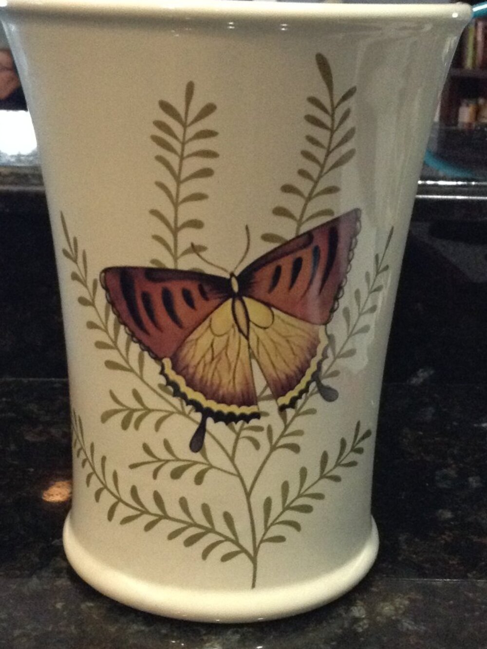 VTG 90-2000 Noble Excellence Large Ceramic Wastepaper Basket Botanical Flared